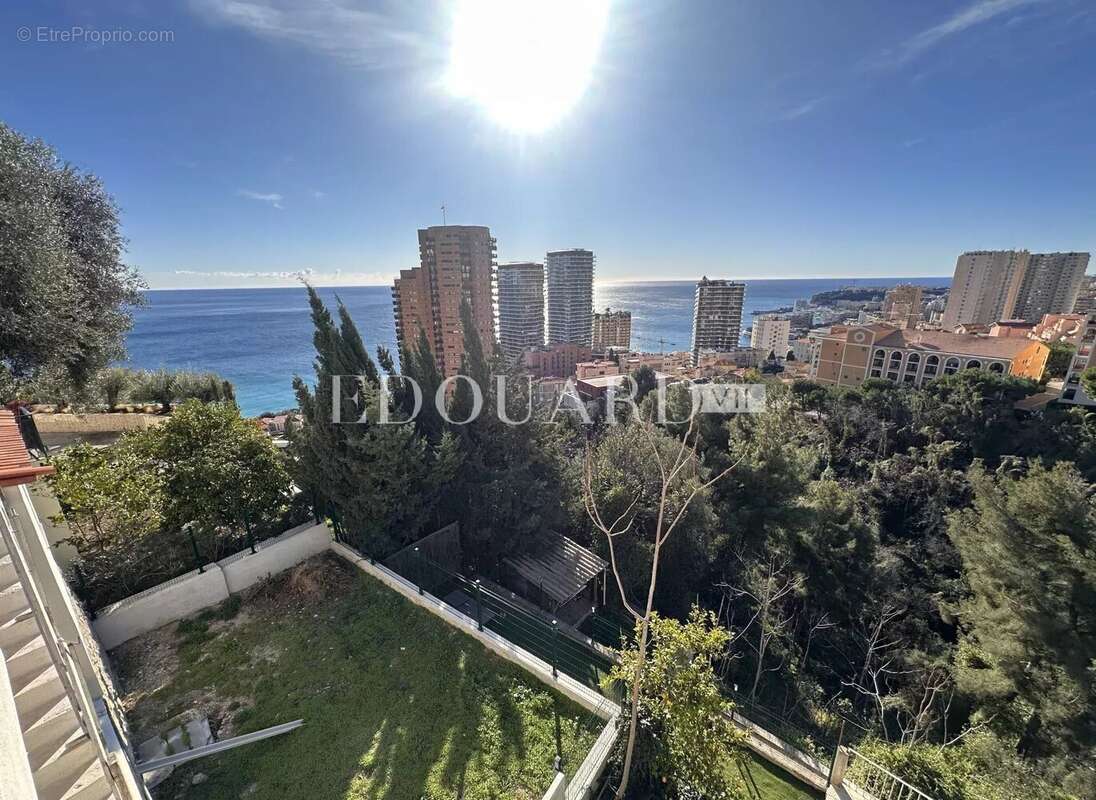 Appartement à ROQUEBRUNE-CAP-MARTIN
