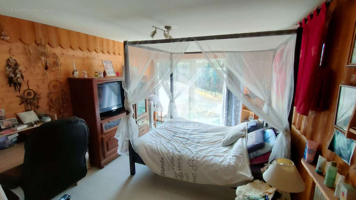 Maison à HAUTEVILLE-LOMPNES