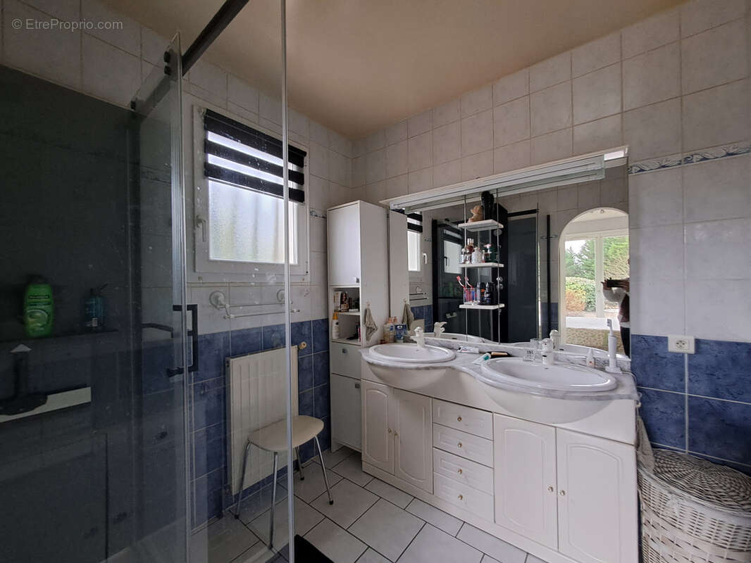 Maison à PORT-SAINTE-MARIE