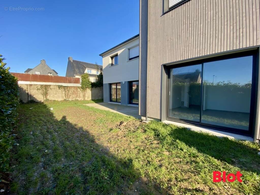 Appartement à MONTAUBAN-DE-BRETAGNE