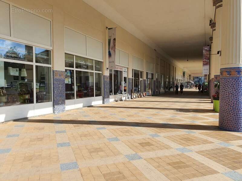 Appartement à CONTREXEVILLE