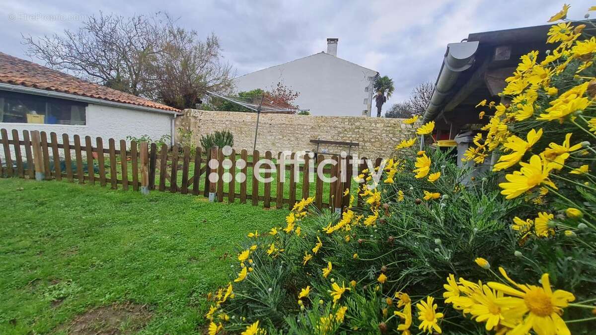 Maison à SAINT-SORNIN