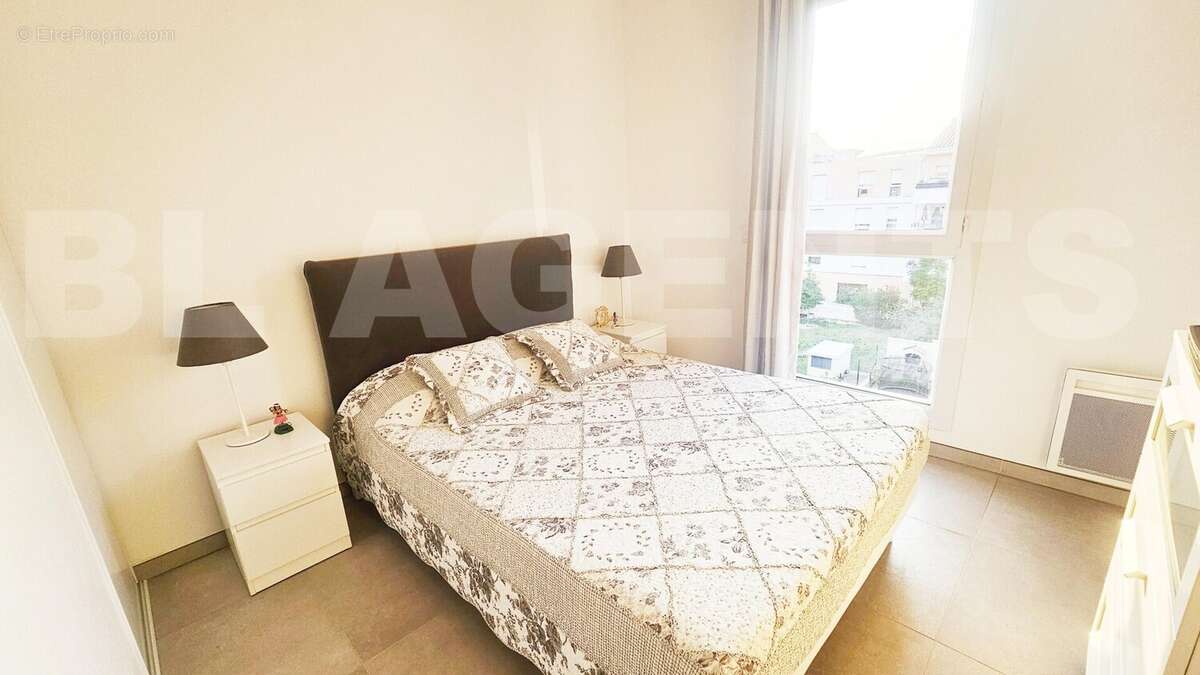 ADD5AF7F-83CD-1A12-383E-D4FD7FCCFEDB - Appartement à MARSEILLE-12E