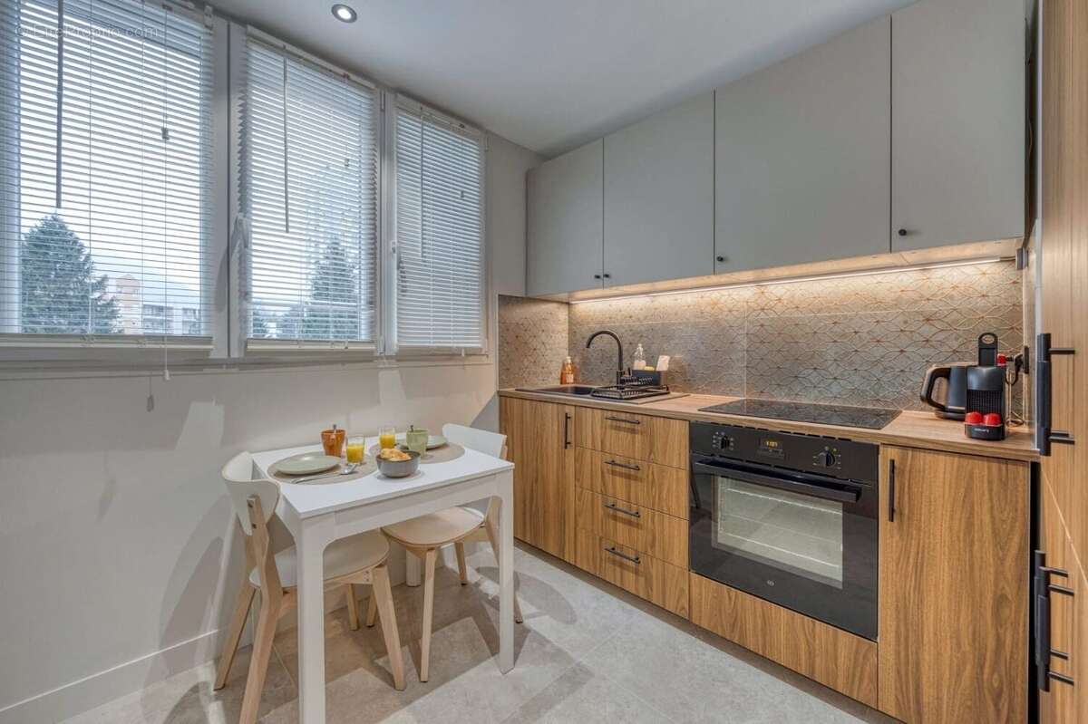 Appartement à FONTAINE