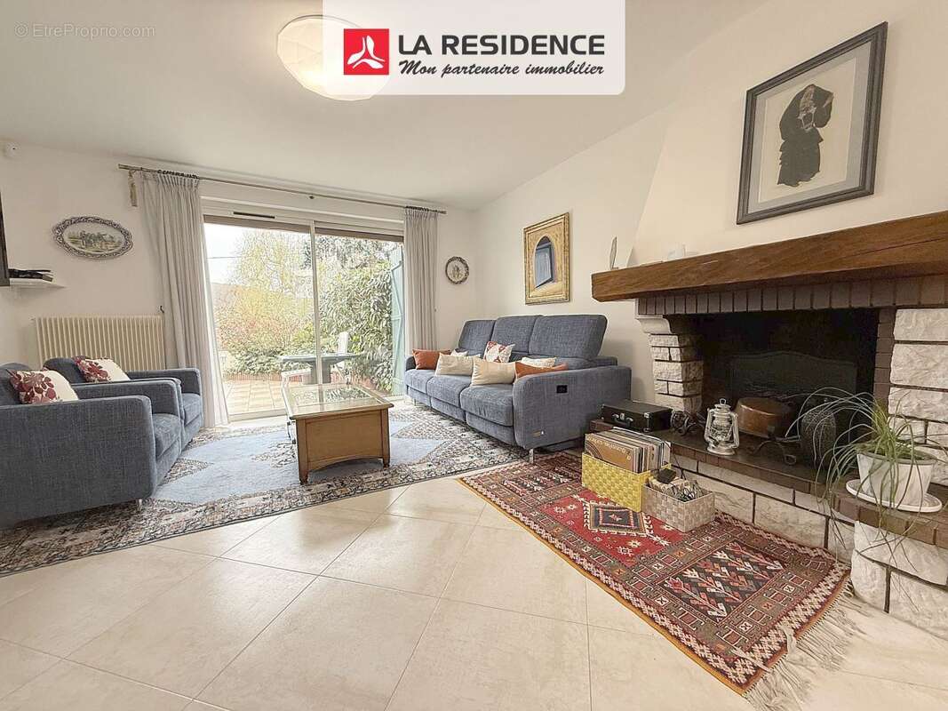 Maison à BENNECOURT