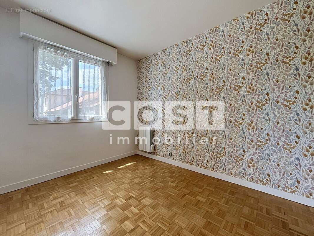 Appartement 59 m² à La Garenne-Colombes  - photo 8