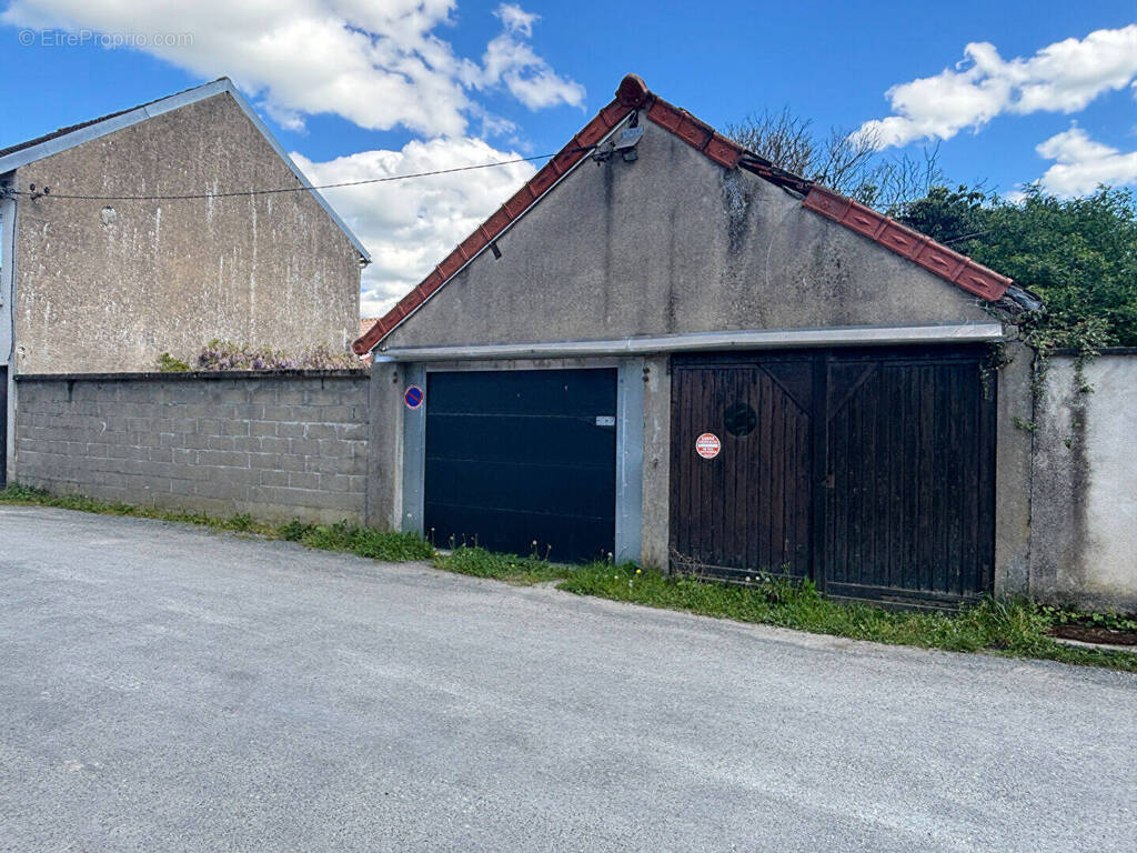 Terrain à CHATEAUROUX