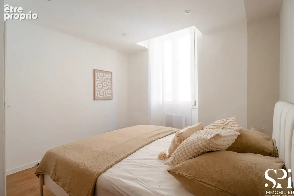 BANDOL CENTRE - Appartement T3 rénové   Vue mer, proche plage et port - photo 5