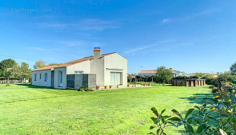 Maison à LE PERRIER