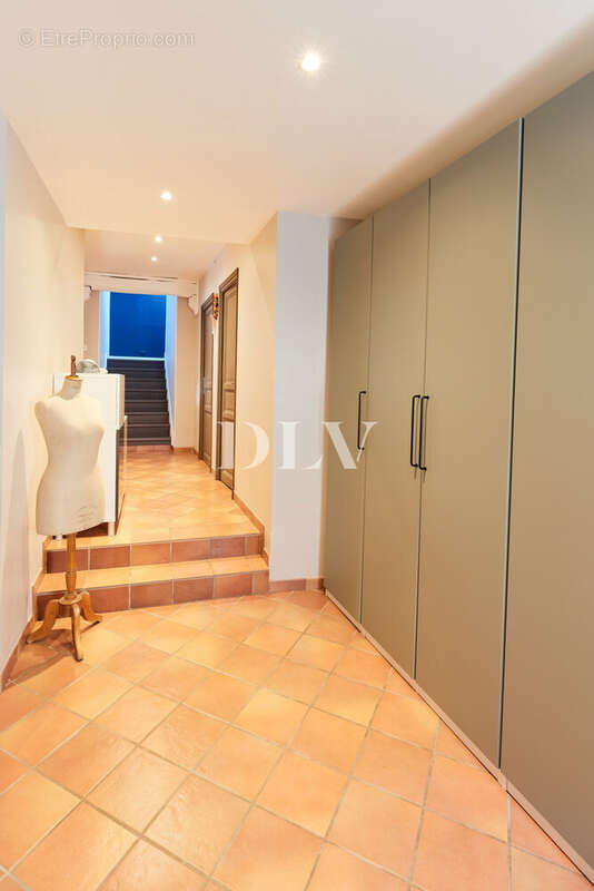 Maison à VULAINES-SUR-SEINE