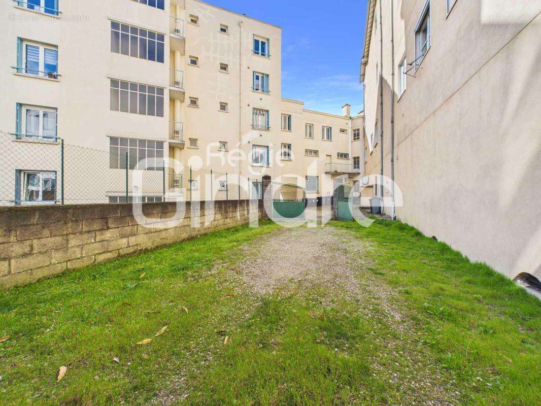 Appartement à CALUIRE-ET-CUIRE