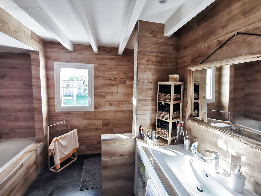 Maison à VARENNES-SUR-LOIRE