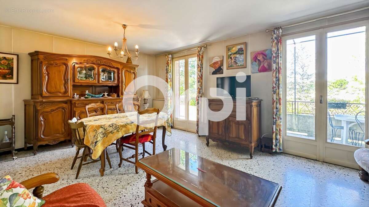 Maison à RUOMS