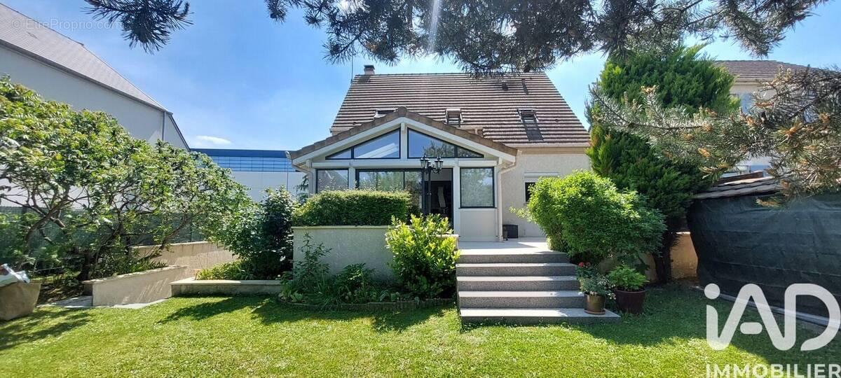 Photo 1 - Maison à PIERRELAYE