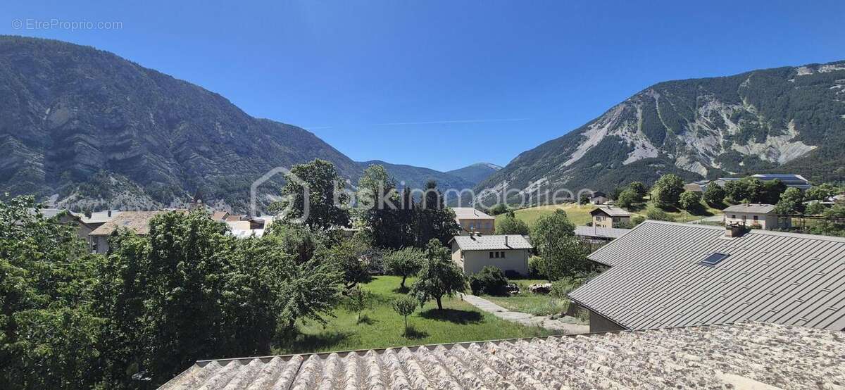  À vendre – Grande maison de village à rénover – 140 m² – Garage, jardin et fort potentiel – Thorame-Haute  - photo 4
