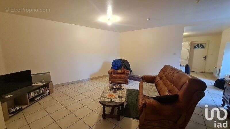 Photo 9 - Commerce à CONLIE