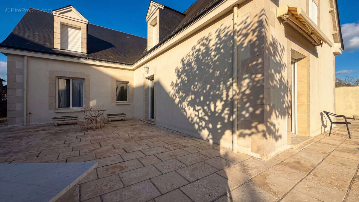 Maison à VEIGNE