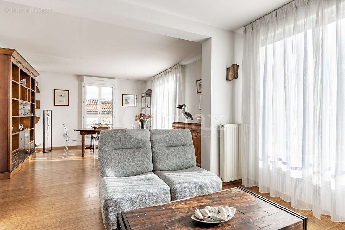 Maison à ASNIERES-SUR-SEINE