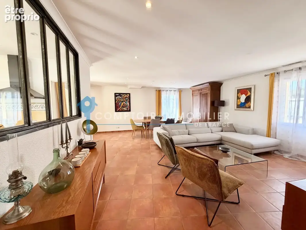 En exclusivité  sur les hauteurs de Vergèze, villa Plain pied de 120 m2 environ sur 832 m2, piscine garage et - photo 7