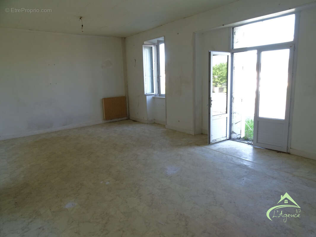 Maison à SAILLAT-SUR-VIENNE