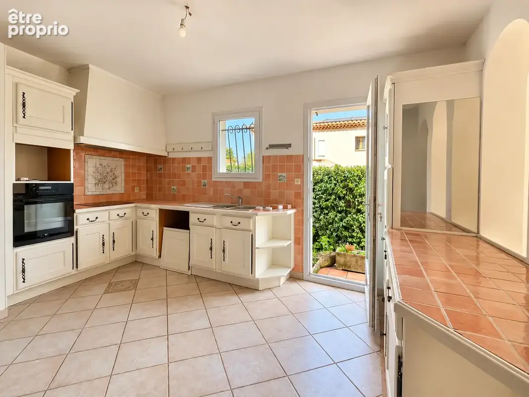 La Seyne sur mer - villa provençale T5 sur 907m2 de terrain - photo 8