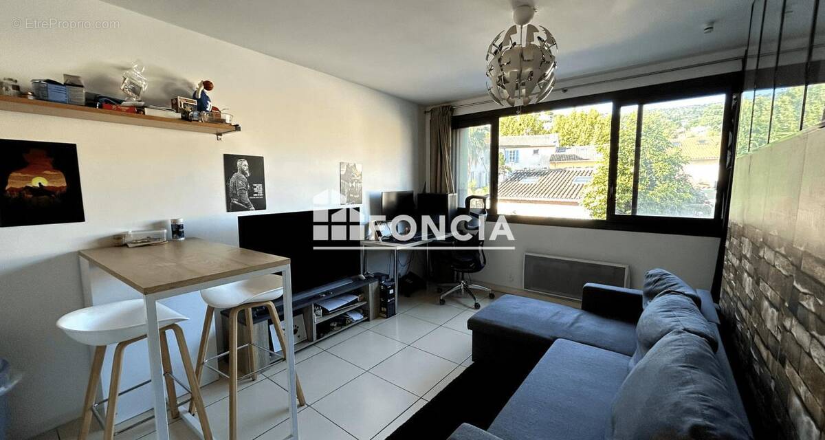 Appartement à BORMES-LES-MIMOSAS
