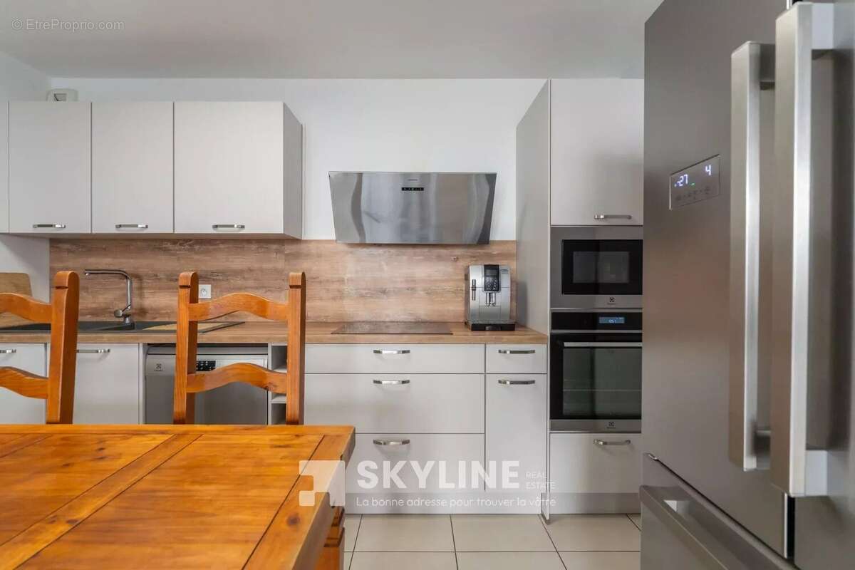Appartement à MARSEILLE-5E