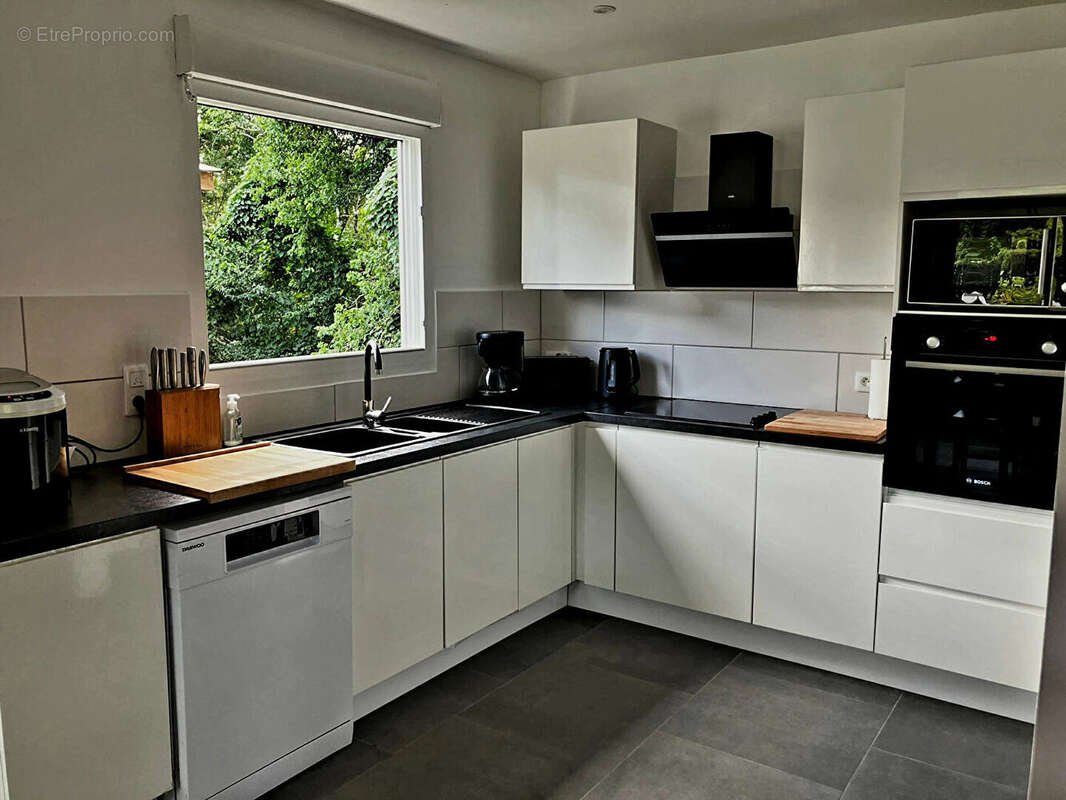 Maison à LES TROIS-ILETS