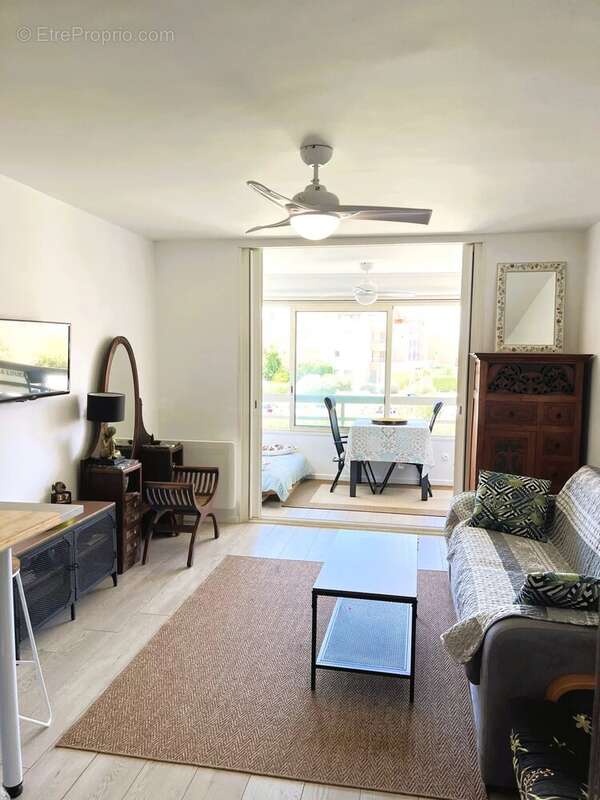 Appartement à LA LONDE-LES-MAURES
