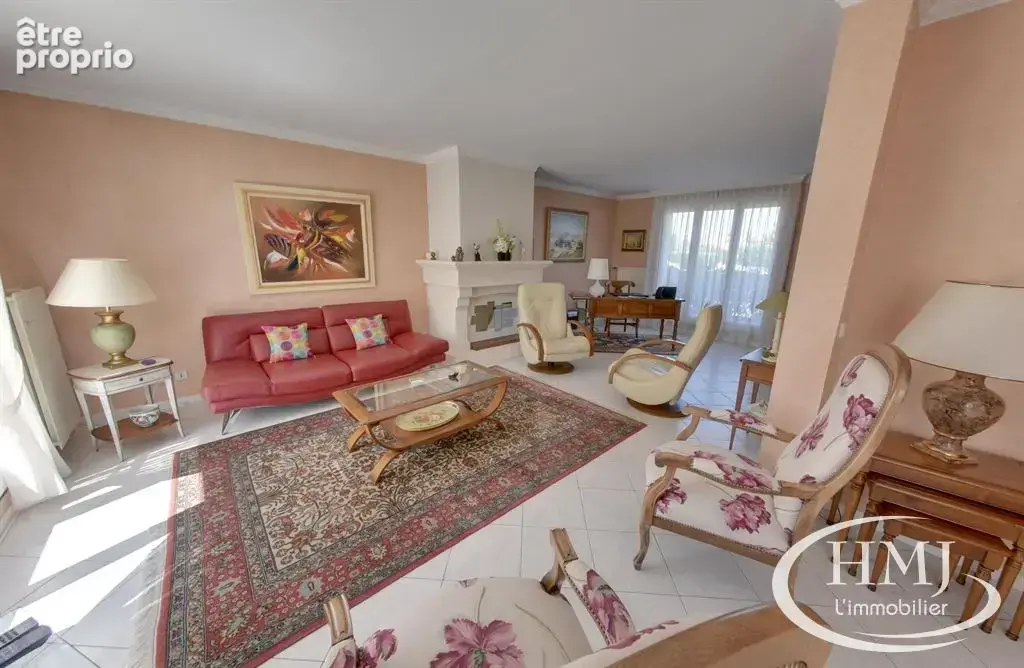 Maison 6 pièces 140 m² à vendre à Courcouronnes (91080) - photo 2