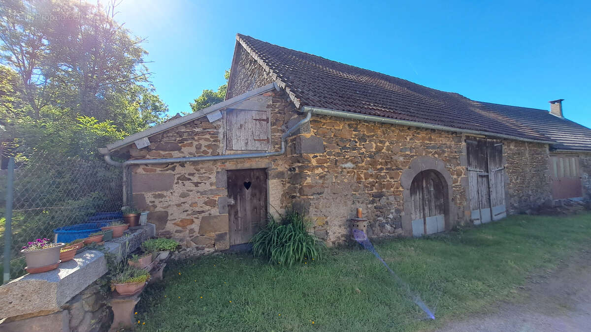 Maison à MANZAT