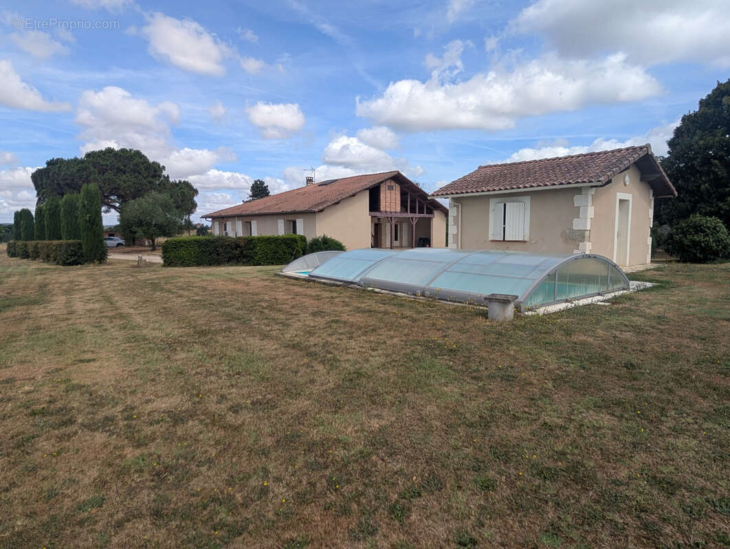 Maison à VERDUN-SUR-GARONNE