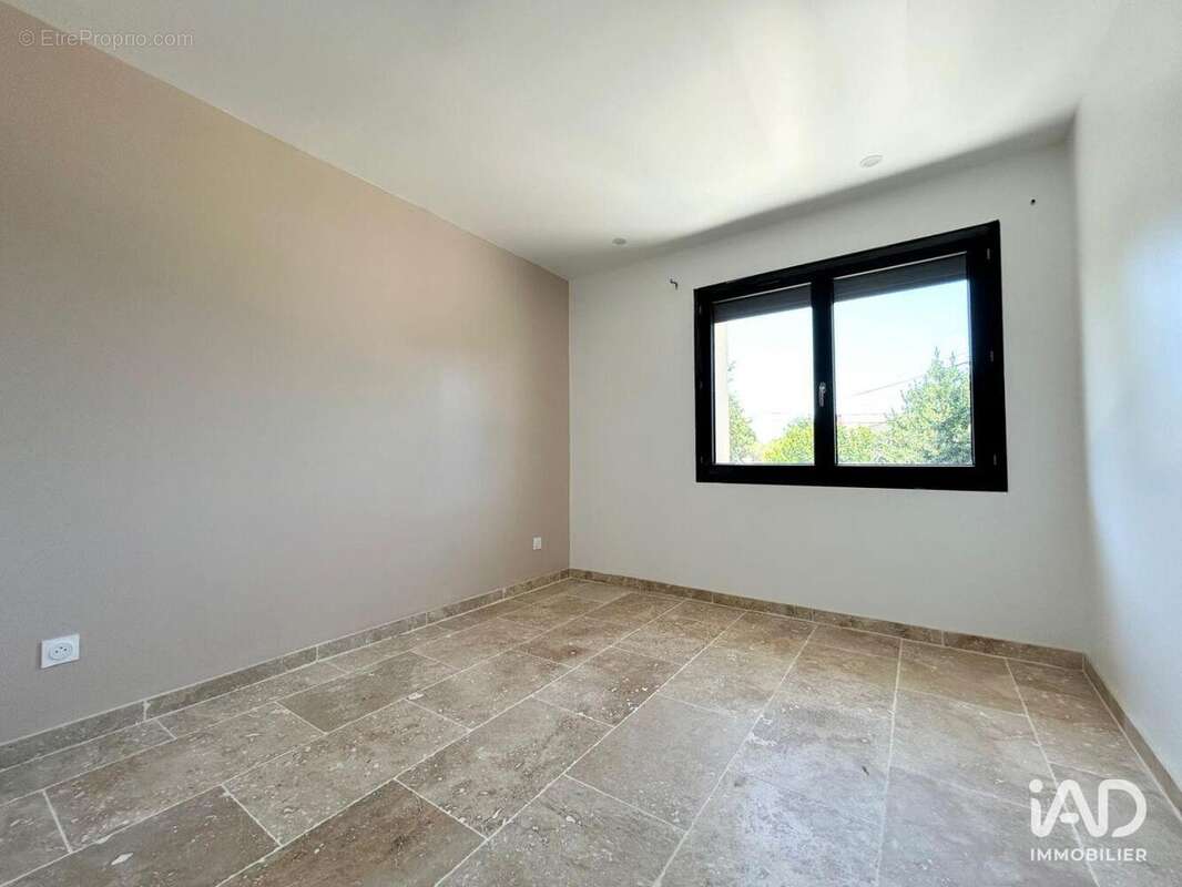 Maison 87 m² à Blauzac  - photo 7