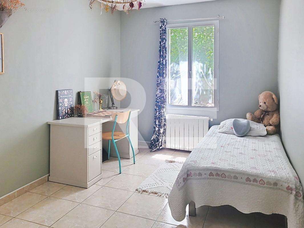 Maison familiale 5 chambres à St Geniès de Malgoirès - photo 7