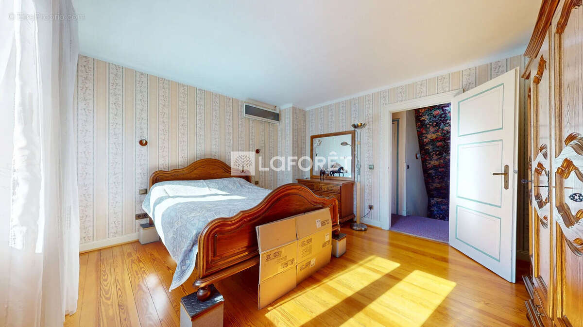 Maison pleine de charme à Schiltigheim, (env. 120 m² au sol) sur 3,71 ares - photo 12
