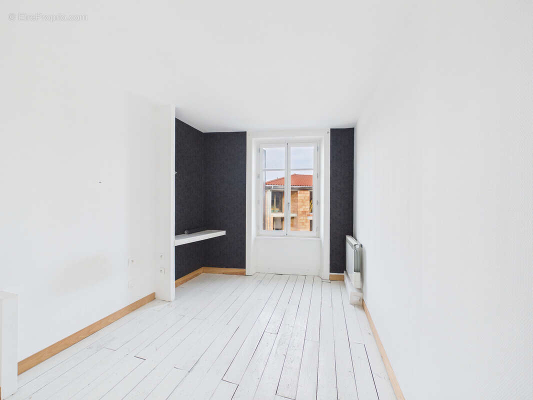 Maison à CRAPONNE-SUR-ARZON