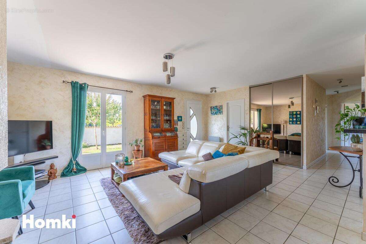 Maison à SAINT-QUENTIN-DE-BARON