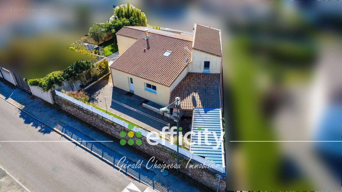 Maison à SAINT-PHILBERT-DE-GRAND-LIEU