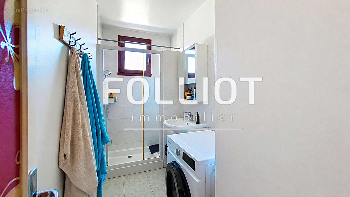 À vendre à Hudimesnil Maison de plain-pied rénovée dans un environnement calme - photo 9