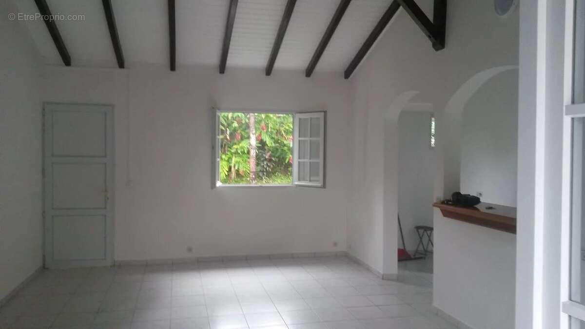 Maison à PETIT-BOURG