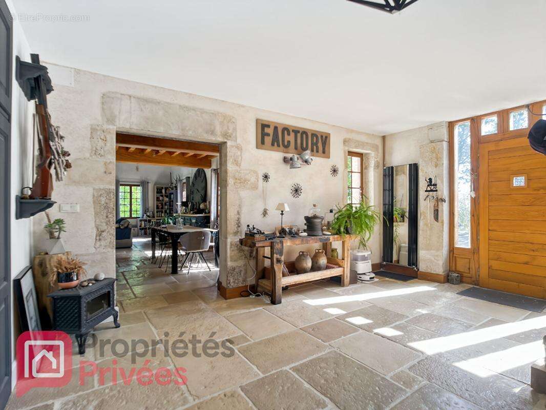 Maison Grimault 9 pièces - photo 2