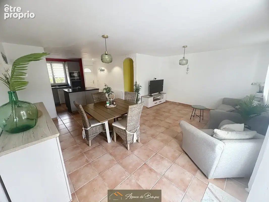 Villa 3 faces de plain pied type 4 -piscine - - photo 3