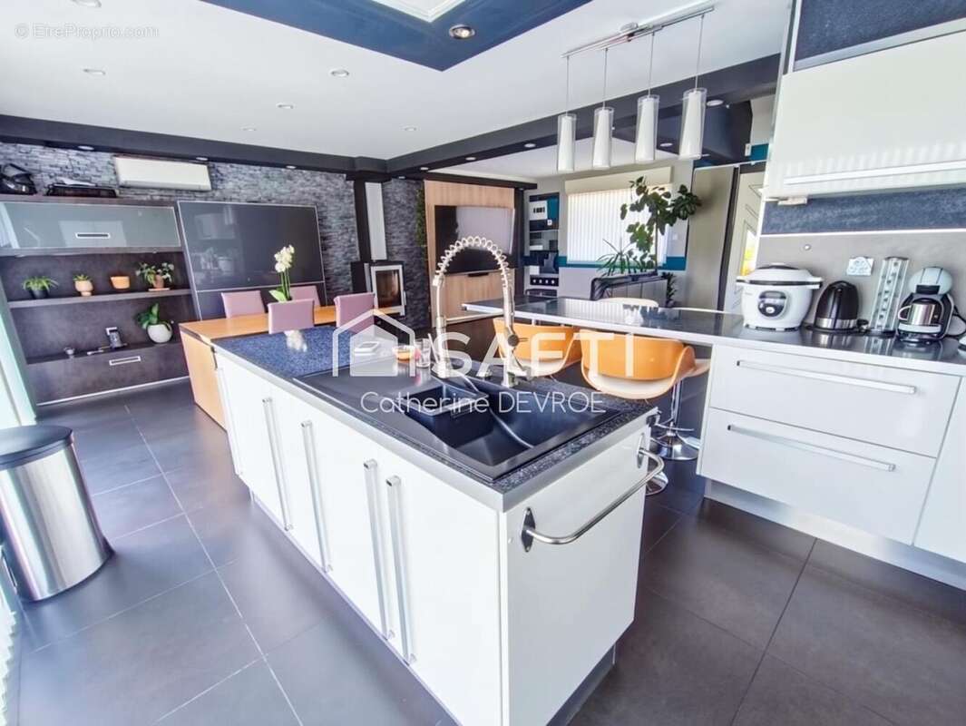 Photo 2 - Maison à BELLEBRUNE