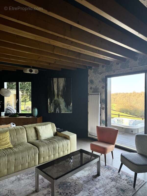 Maison à LETTEGUIVES