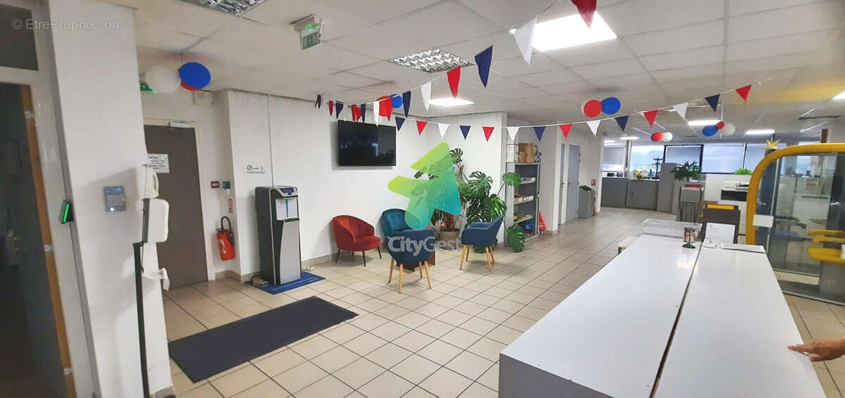 Secteur Bonne Source   Locaux de bureaux à vendre - photo 2