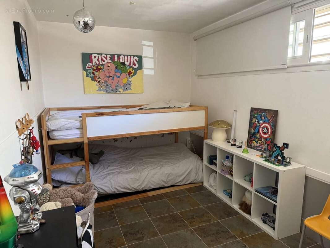 Appartement à VENELLES