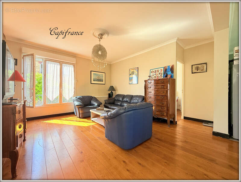 Maison à AULNAY-SOUS-BOIS