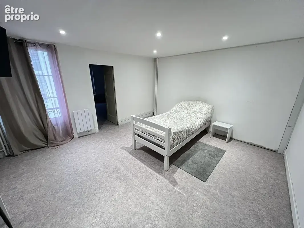 Maison briarde , jardinet et garage. - photo 7