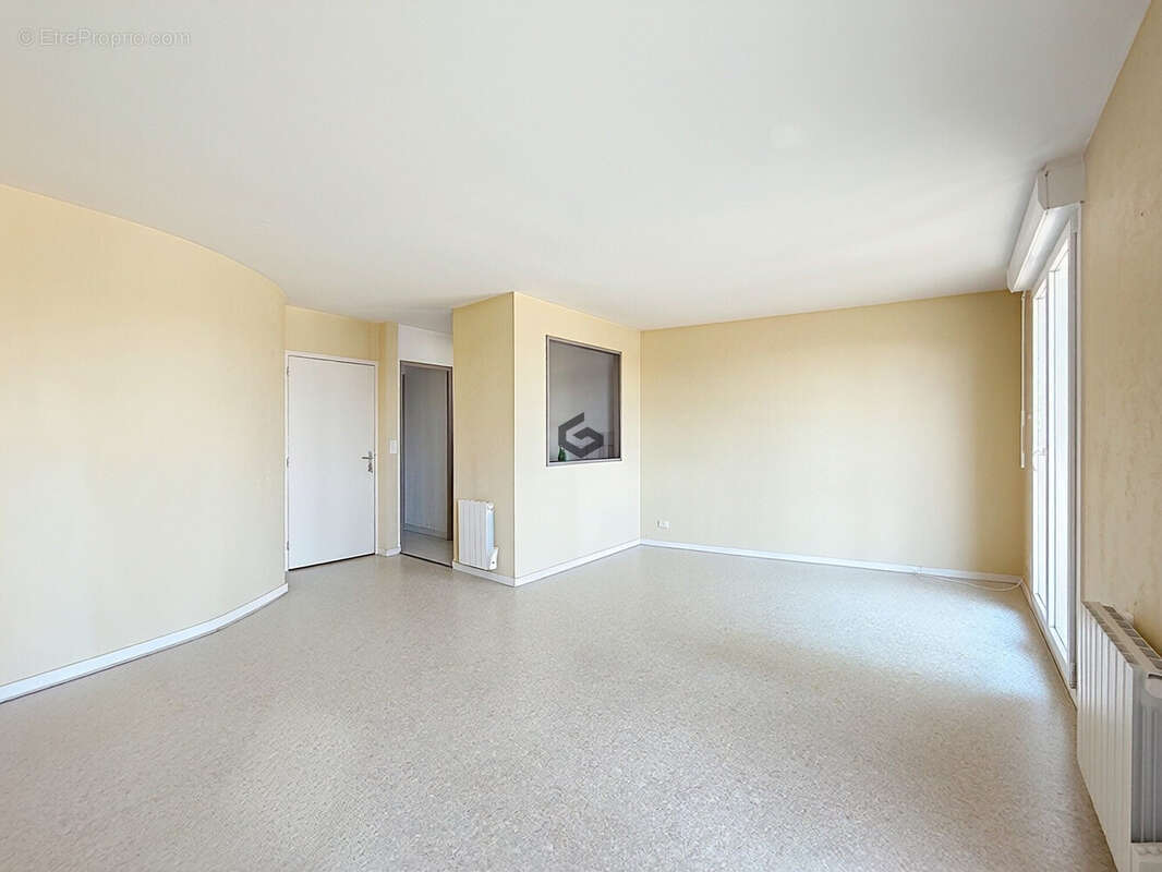Appartement 45 m² à Reims  - photo 2