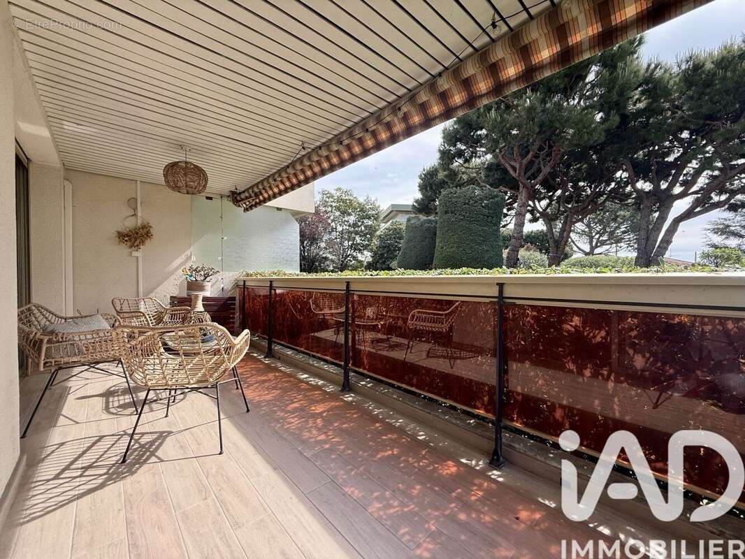 Photo 2 - Appartement à SAINT-LAURENT-DU-VAR